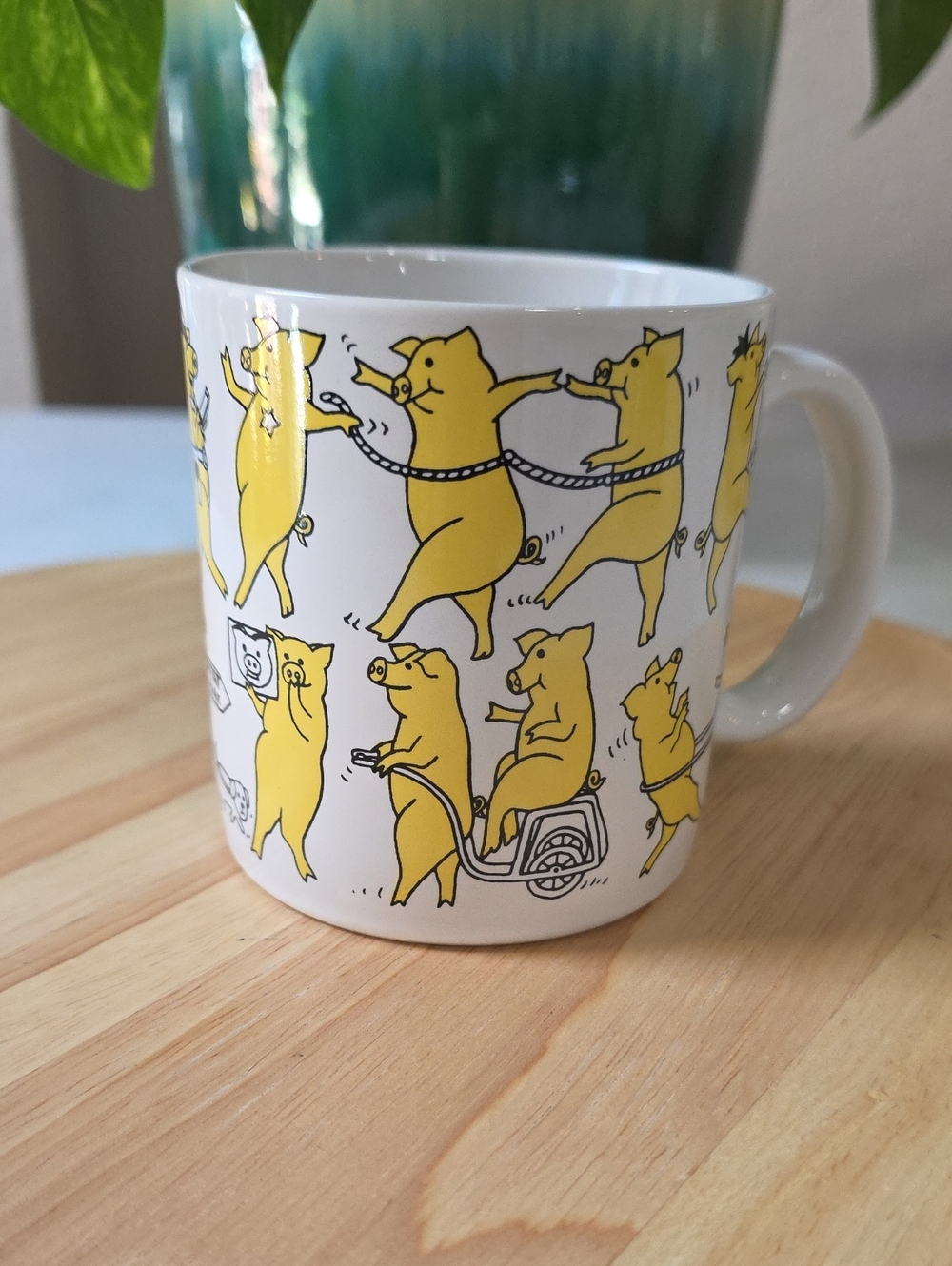 Playful yellow pig illustrations Ceramic Mug